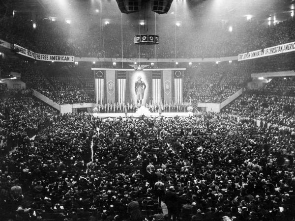 20.000 personas asistieron al mitin del German American Bund celebrado en el Madison Square Garden el 20 de Febrero de 1939.